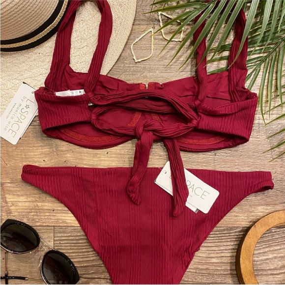 L*Space Bikini 𓇼 Pointelle Rib Camellia Top + Camacho Bottom - Picture 9 of 13